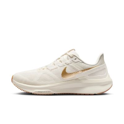 W NIKE AIR ZOOM STRUCTURE 25 in beige