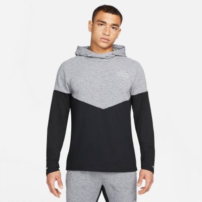 NIKE Herren M NK TF ELMNT RDVN HOOD in schwarz